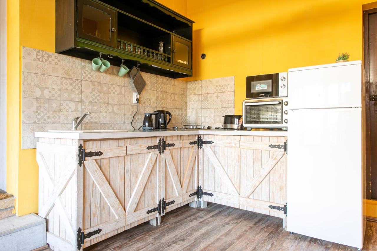 Seosko Domacinstvo Pustolov Apartment Stari Banovci Exterior photo